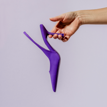 JLL_50627_B9c_WebButton_PNG_375sq_01kk-1 purple heels